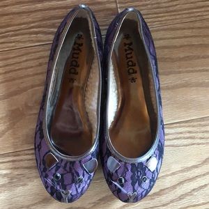 Mudd women's purple and black lace cat flats